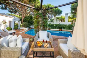 Charming Vale do Lobo Retreat 3 Bedrooms Private Pool & Close to Amenities - Image 2