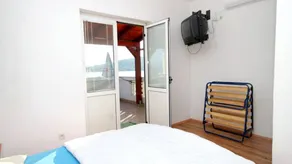 Holiday apartment with barbecue & terrace | Sea view - Image 5