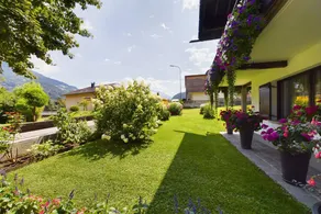 Holiday apartment with garden & terrace | Garden view - Image 5