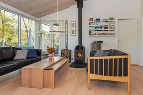 Casa vacacional con terraza y jardín - Image 2