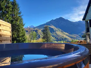 Gite le Suyen with Nordic Bath and Sauna – Panoramic View of the Pyrenees - Image 2
