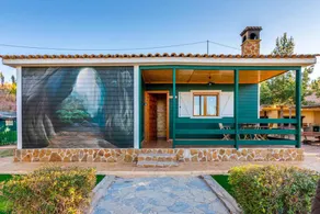 Child-friendly beautiful flat with pool, garden & hot tub | Mountain view | Good for workation | Dogs allowed - Image 3