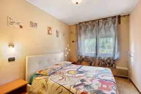 Flat with garden | Garden view - Image 5