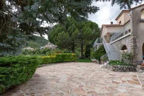Apartment 'Chataigniers' with Mountain View, Private Pool and Wi-Fi - Image 3