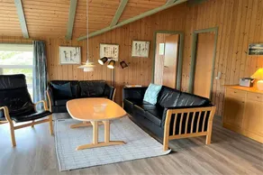 Fully equipped nice holiday home with terrace & sauna | Close to the beach | Pets are welcome - Image 4