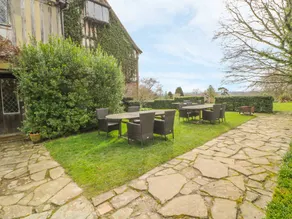 Child-friendly cottage with pool, garden & terrace | Pets allowed - Image 4