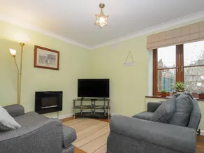 Fully equipped cottage with garden - Image 2