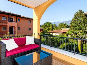 Flat with sauna, heated pool & terrace | Mountain view - Image 3