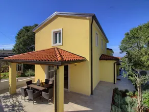 Maison avec terrasse, barbecue et piscine privée - Image 3