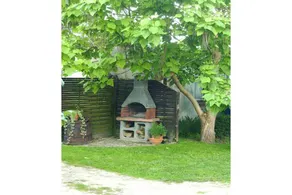 Holiday home with garden, terrace & BBQ - Image 5