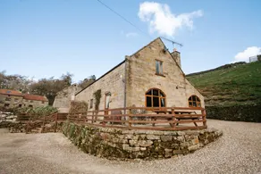 Cottage with garden - Image 3