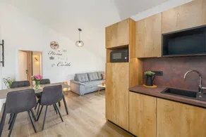 Holiday apartment with garden & BBQ | Garden view - Image 3