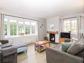 Child-friendly nice cottage with garden | Beach nearby | Pets allowed - Image 4