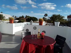 Sonniges Ferienhaus mit Grill, Garten und Pool - Image 3