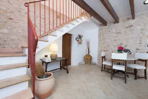 Ferienhaus mit Terrasse, Garten und privatem Pool - Image 2