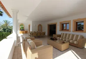 Villa with garden, pool & terrace | Sea view - Image 4