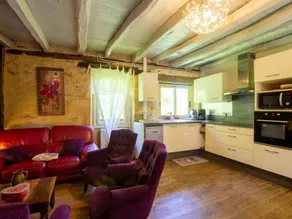 Charming house in Dordogne with garden and fireplace - Image 5