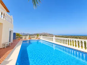 Fully equipped villa with private pool, barbeque & garden | Dogs allowed - Image 4