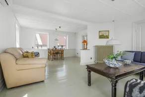 Holiday home with barbecue - Image 5