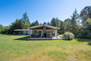 House with terrace & barbecue - Image 2