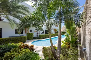 Family-oriented wonderful flat with pool | Next to the beach | Perfect for remote work - Image 2