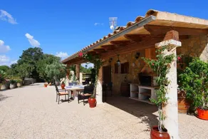 Casa vacacional con jardín, piscina privada y terraza | Vistas a la montaña - Image 4