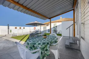 House with pool & terrace - Image 3