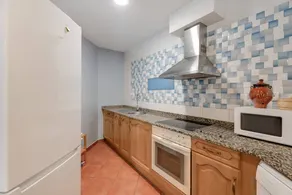 Holiday home with BBQ, terrace & garden | Mountain view - Image 5