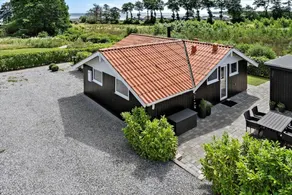 House with terrace & barbecue | Sea view | Next to the beach - Image 2