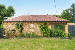 Charming Gîte “Gîte des Cerisiers” with Pool, Air Conditioning, and Private Garden - Image 3