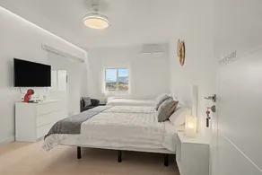 Private room with sauna, terrace & heated pool | Mountain view - Image 3