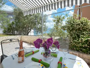 Holiday apartment with terrace & barbeque - Image 3