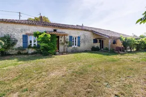 Fully equipped holiday home with garden, pool & terrace | Lake view | Suitable for remote work - Image 3
