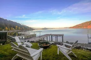 Dog Friendly Cabin on Lake Pend O'reille with Hot Tub and Lakefront Views, Perfect for a Family Retreat on the Lake - Image 5