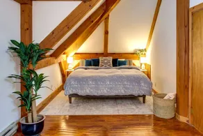 Peaceful Country Retreat with Private Trails, Sauna & Stargazing in Bloomville, New York - Image 4