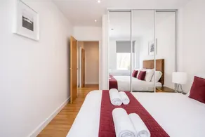 Bridge Street, Leatherhead - Image 3