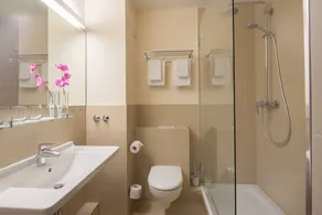 Dedicated room | City view - Image 3