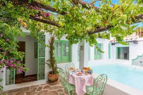 Ferienhaus mit Grill, Pool und Whirlpool | Perfekt für die Arbeit von Zuhause - Image 2