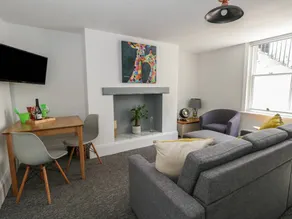 Fully equipped cottage with garden | Beach view | Close to the beach | Pets are welcome - Image 3