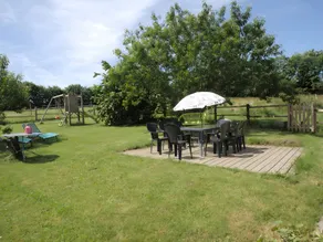 Cottage totalmente attrezzato con griglia, giardino e terrazza | Vista sul giardino | Sono ammessi animali domestici - Image 3