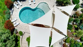 Villa with terrace, jacuzzi & private pool - Image 2