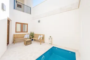 Children-friendly charming villa with terrace, barbecue & private pool - Image 2