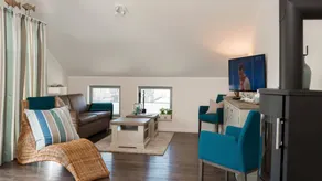 Holiday Apartment With 2 Bedrooms - Image 2