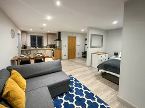 Family-oriented cottage with garden | Pet-friendly - Image 2