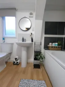 Apartment with terrace | Water view - Image 5
