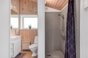Family-oriented house with sauna, terrace & jacuzzi | Pet-friendly - Image 4