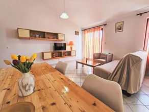 Holiday apartment with barbecue, garden & terrace | Sea view - Image 5