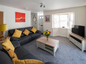 Cottage with hot tub, garden & terrace | Beach view - Image 3