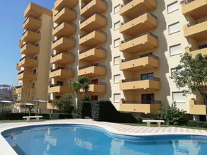 Family-oriented charming holiday apartment with terrace, garden & pool | Mountain view | Next to the beach - Image 2