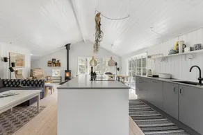 Fully equipped holiday home with terrace, jacuzzi & BBQ | Beach nearby - Image 2